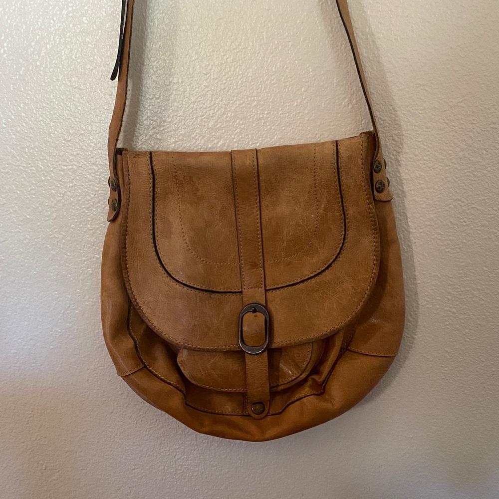Patricia Nash Caramel Leather Shoulder Bag